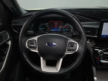 2021 Ford Explorer с пробегом 42 439 км