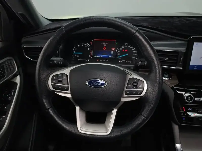 2021 Ford Explorer с пробегом 42 439 км