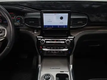2021 Ford Explorer с пробегом 42 439 км