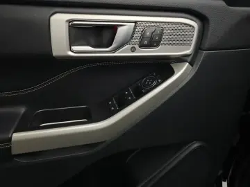 2021 Ford Explorer с пробегом 42 439 км