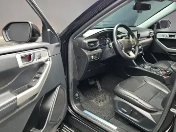 2022 Ford Explorer с пробегом 49 567 км