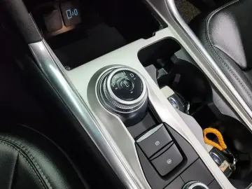 2022 Ford Explorer с пробегом 13 751 км