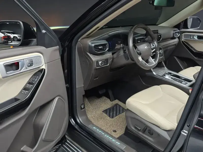 2022 Ford Explorer с пробегом 47 068 км