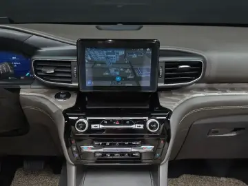 2022 Ford Explorer с пробегом 47 068 км