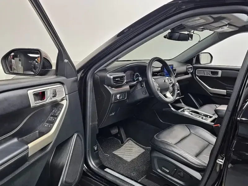 2021 Ford Explorer с пробегом 30 030 км