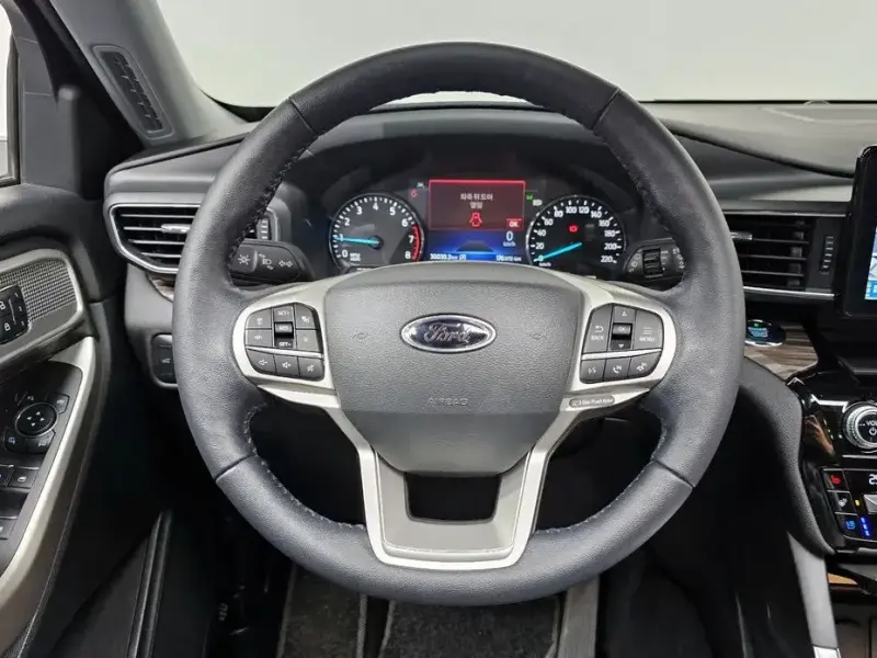 2021 Ford Explorer с пробегом 30 030 км