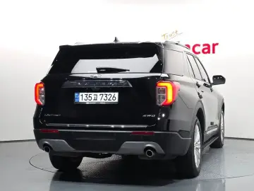 2021 Ford Explorer с пробегом 21 556 км