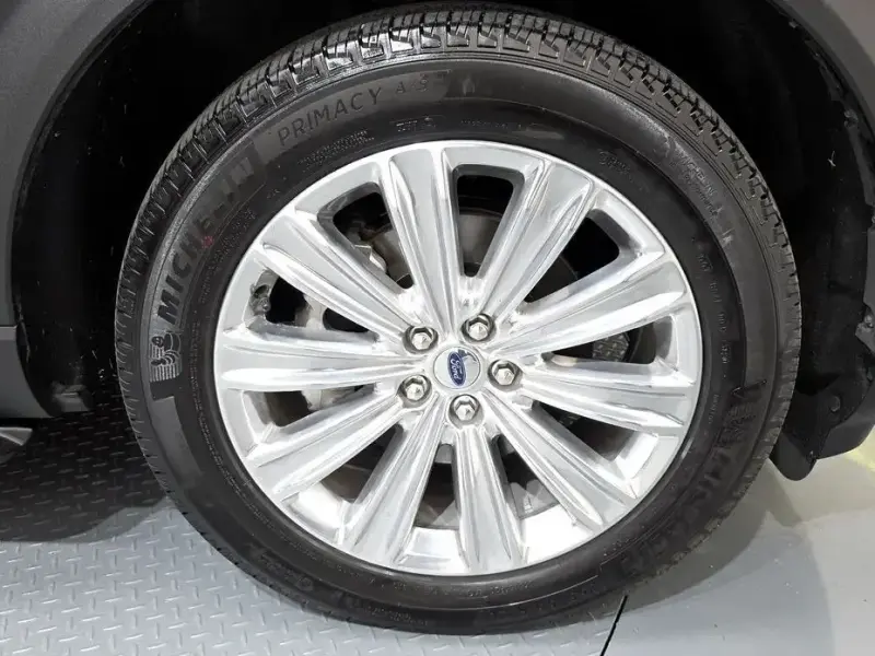 2021 Ford Explorer с пробегом 21 556 км