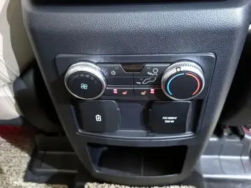 2021 Ford Explorer с пробегом 21 556 км