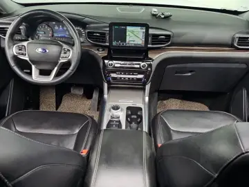 2022 Ford Explorer с пробегом 54 513 км