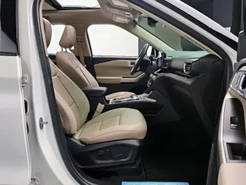 2022 Ford Explorer с пробегом 21 853 км