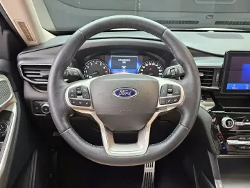 2022 Ford Explorer с пробегом 21 853 км