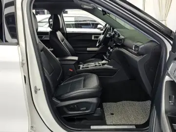 2022 Ford Explorer с пробегом 75 021 км