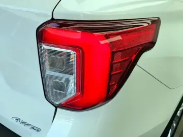 2022 Ford Explorer с пробегом 75 021 км