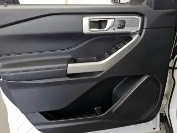2022 Ford Explorer с пробегом 75 021 км