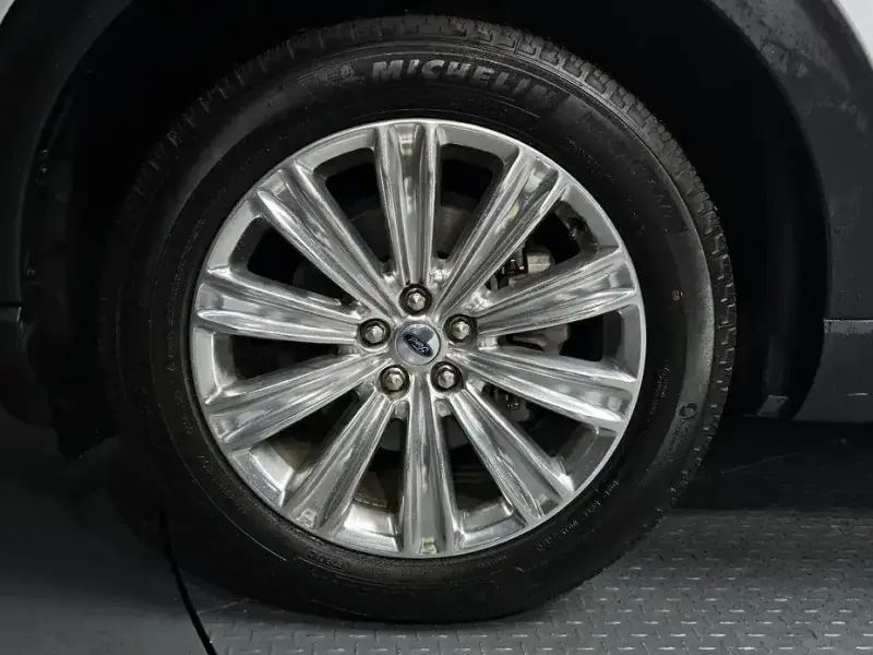 2022 Ford Explorer с пробегом 45 238 км