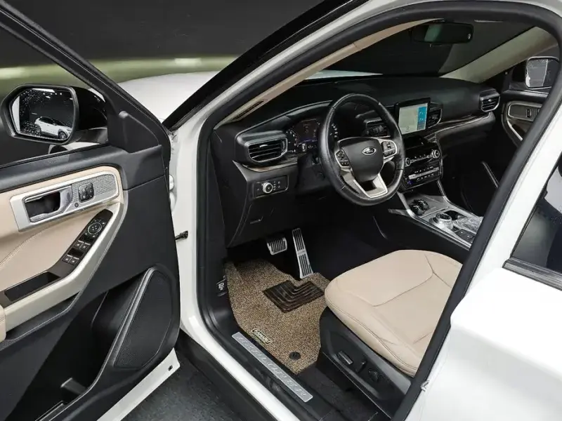 2022 Ford Explorer с пробегом 45 238 км