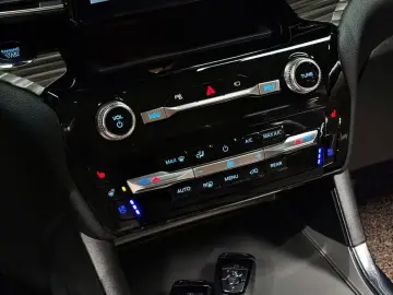 2022 Ford Explorer с пробегом 45 238 км