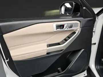 2022 Ford Explorer с пробегом 45 238 км