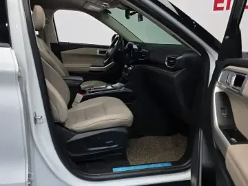 2021 Ford Explorer с пробегом 51 910 км