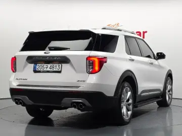 2022 Ford Explorer с пробегом 106 784 км