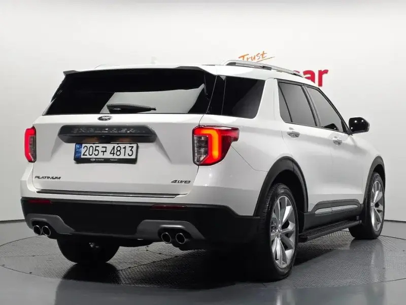 2022 Ford Explorer с пробегом 106 784 км