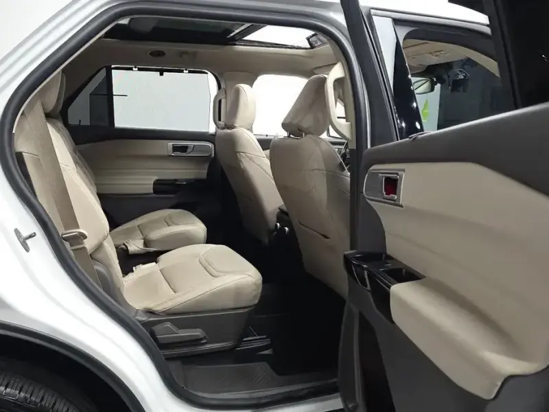 2022 Ford Explorer с пробегом 106 784 км