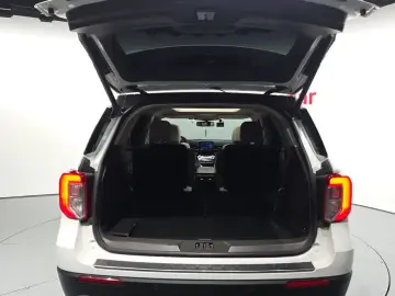 2022 Ford Explorer с пробегом 106 784 км