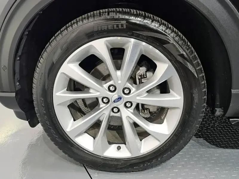 2021 Ford Explorer с пробегом 15 065 км