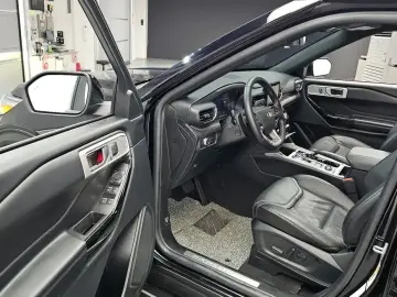 2021 Ford Explorer с пробегом 15 065 км