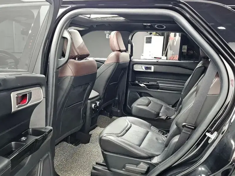 2021 Ford Explorer с пробегом 15 065 км