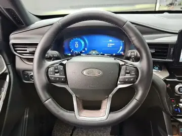 2021 Ford Explorer с пробегом 15 065 км