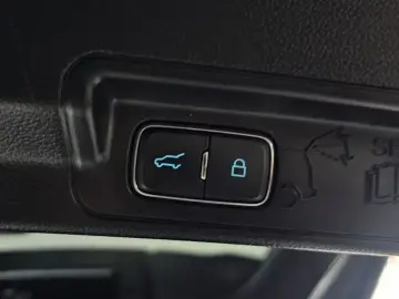 2021 Ford Explorer с пробегом 87 598 км