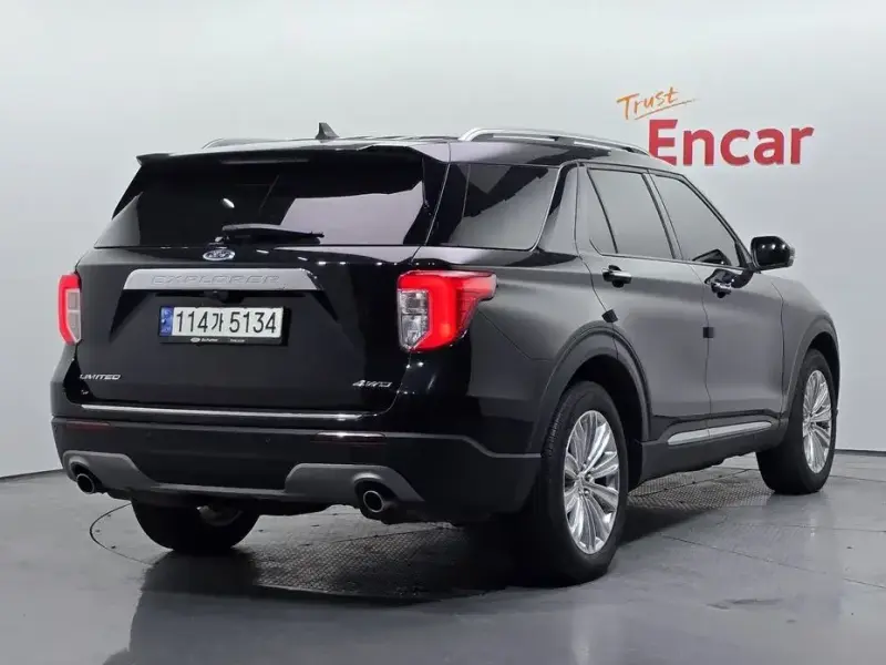 2021 Ford Explorer с пробегом 54 974 км