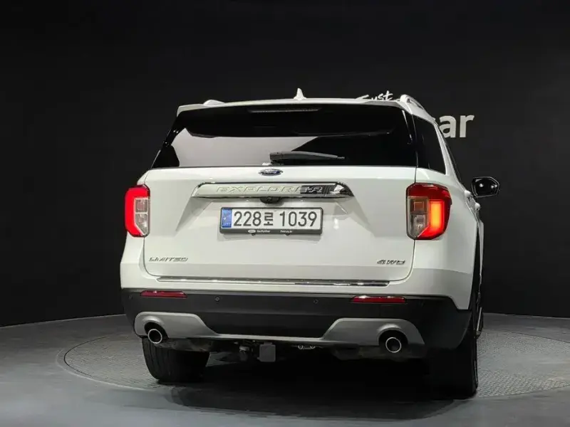2022 Ford Explorer с пробегом 64 686 км