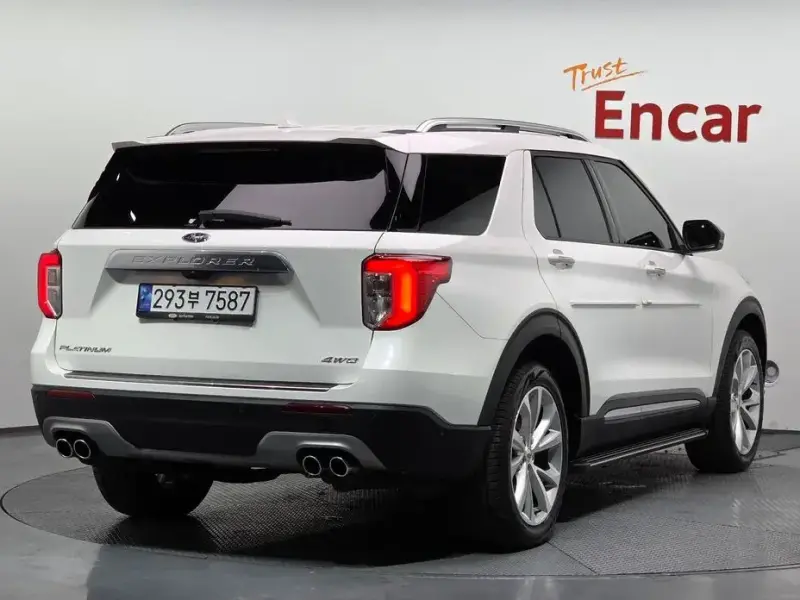 2022 Ford Explorer с пробегом 18 454 км