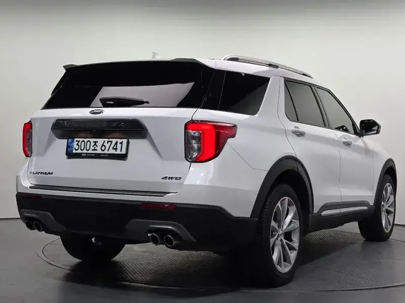 2021 Ford Explorer с пробегом 29 954 км