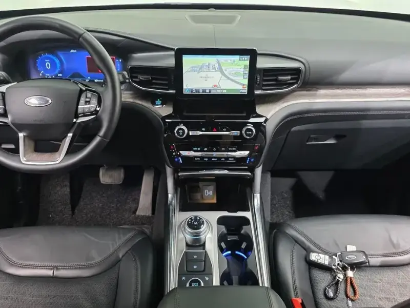 2021 Ford Explorer с пробегом 29 954 км