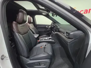 2021 Ford Explorer с пробегом 29 954 км