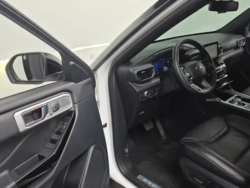 2021 Ford Explorer с пробегом 29 954 км