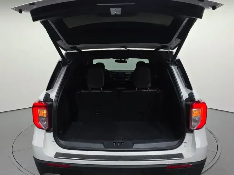 2021 Ford Explorer с пробегом 29 954 км