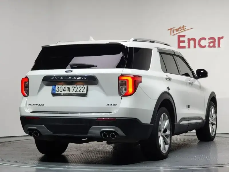 2022 Ford Explorer с пробегом 77 013 км