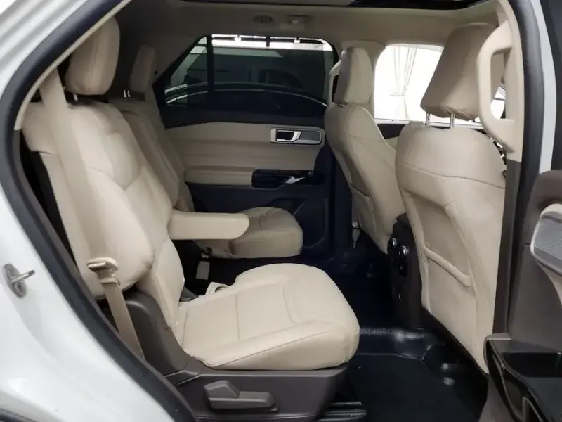 2022 Ford Explorer с пробегом 77 013 км