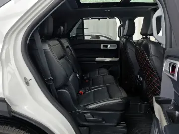 2021 Ford Explorer с пробегом 55 547 км