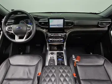 2021 Ford Explorer с пробегом 54 285 км