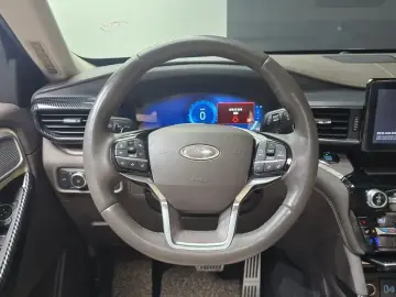 2021 Ford Explorer с пробегом 23 343 км