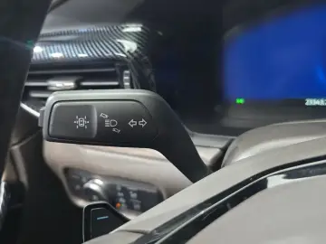 2021 Ford Explorer с пробегом 23 343 км