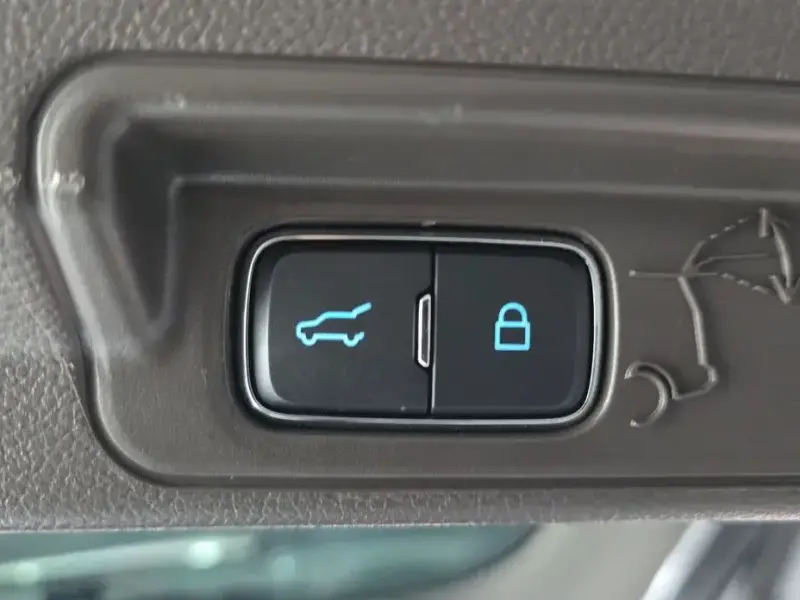 2021 Ford Explorer с пробегом 23 343 км