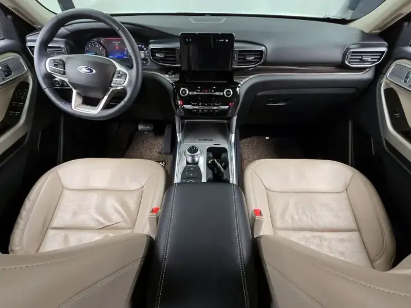 2022 Ford Explorer с пробегом 67 521 км