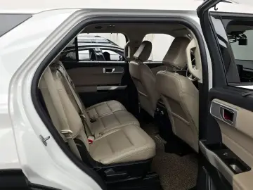 2022 Ford Explorer с пробегом 67 521 км
